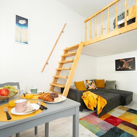 Bakats Square Premium Apartment With Ac Budapest Exteriör bild
