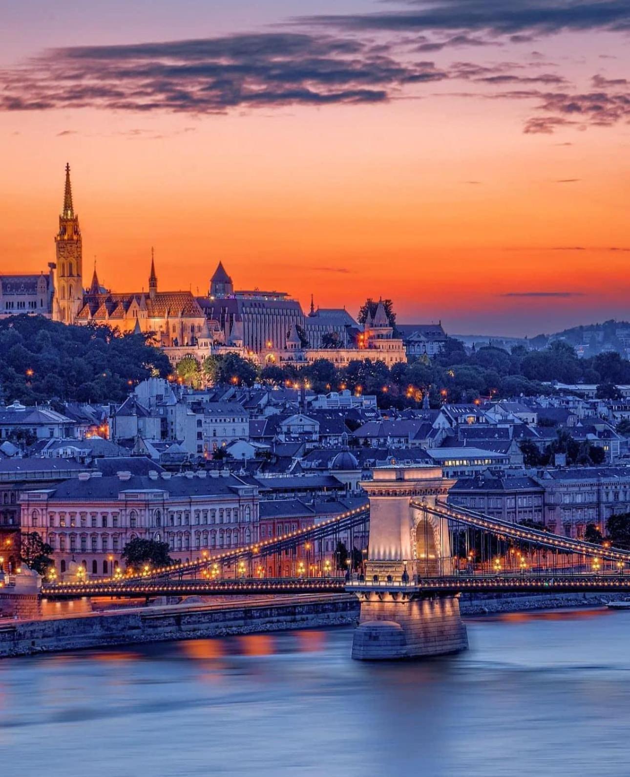 Bakats Square Premium Apartment With Ac Budapest Exteriör bild